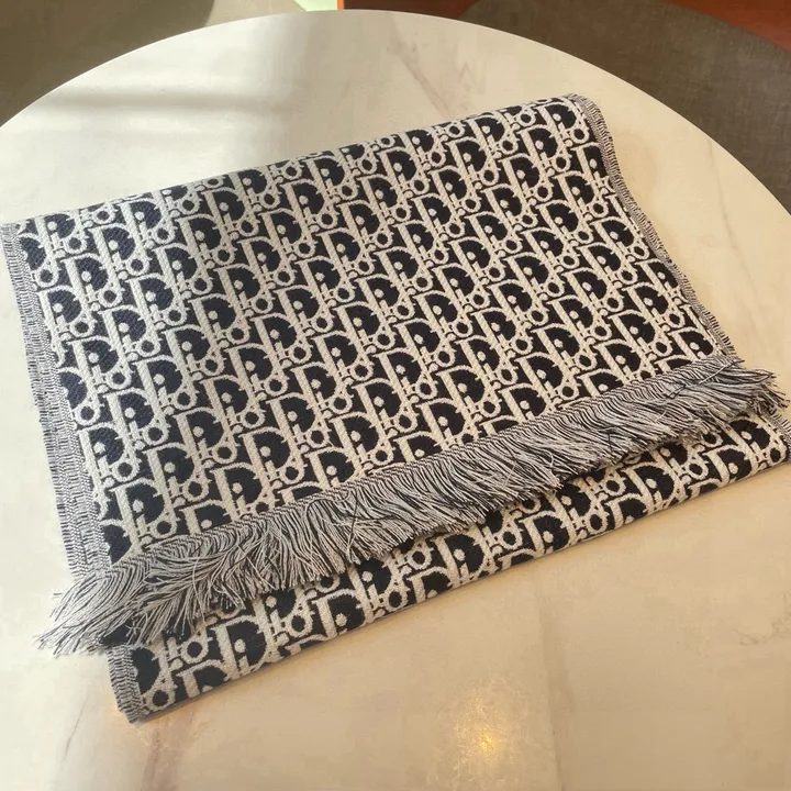 スーパーコピー ディオール マフラー