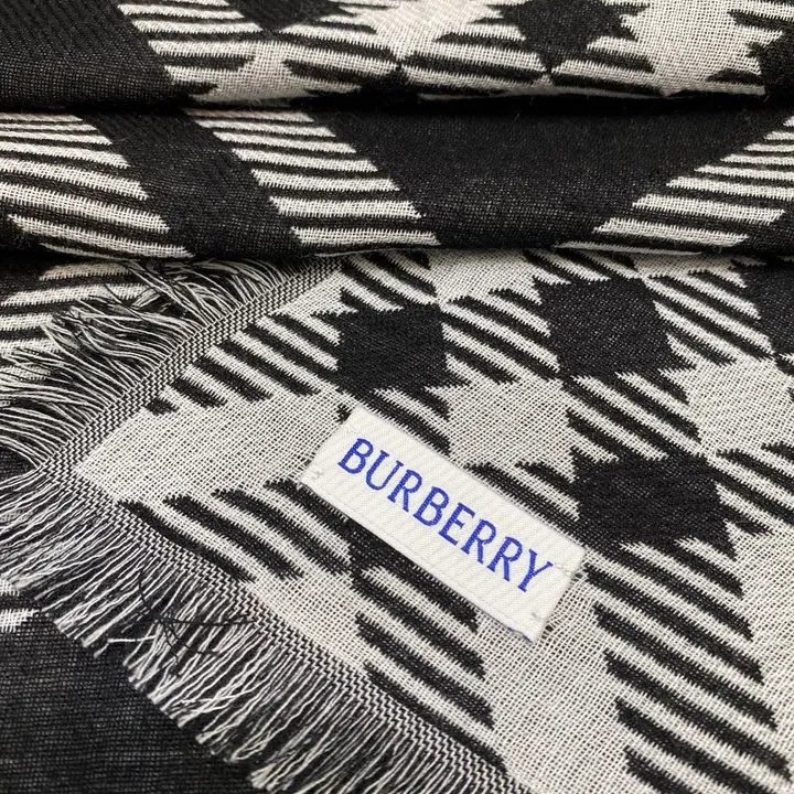 スーパーコピー バーバリー ス マフラー