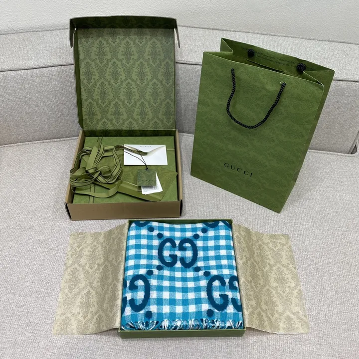 スーパーコピー グッチ マフラー