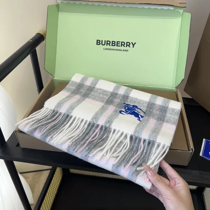 スーパーコピー バーバリー ス マフラー