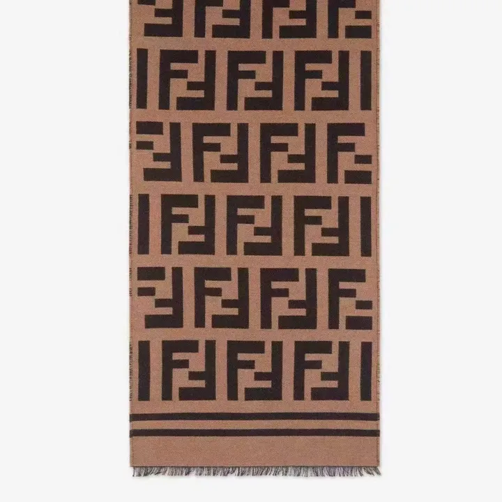 スーパーコピー フェンディ マフラー