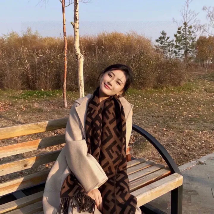 スーパーコピー フェンディ マフラー