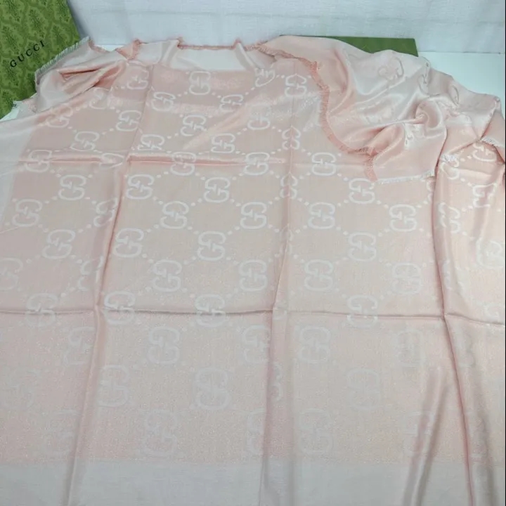 スーパーコピー グッチ マフラー