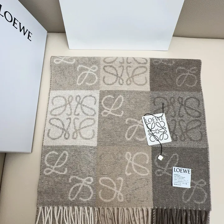 スーパーコピー ロエベ マフラー