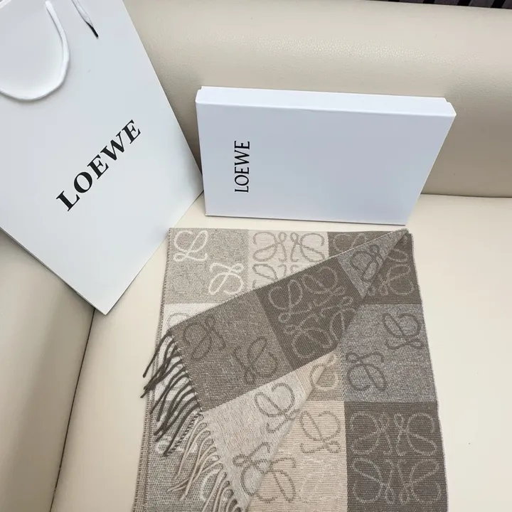 スーパーコピー ロエベ マフラー