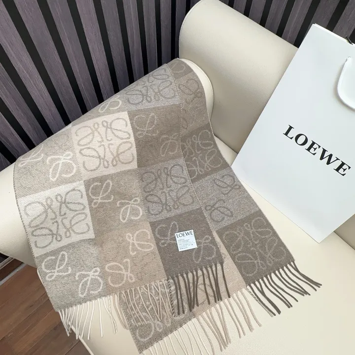 スーパーコピー ロエベ マフラー