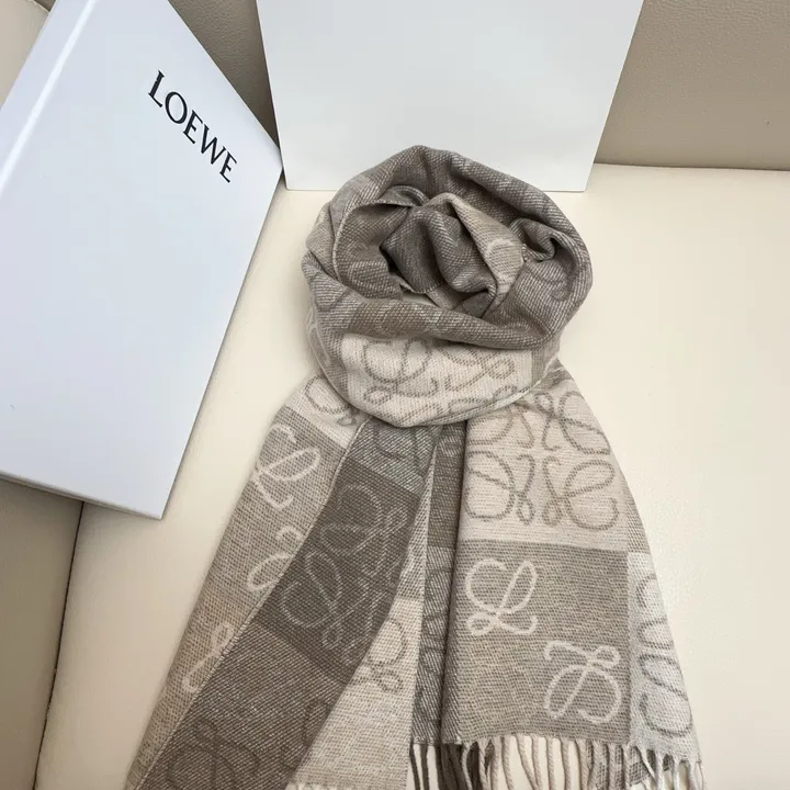 スーパーコピー ロエベ マフラー