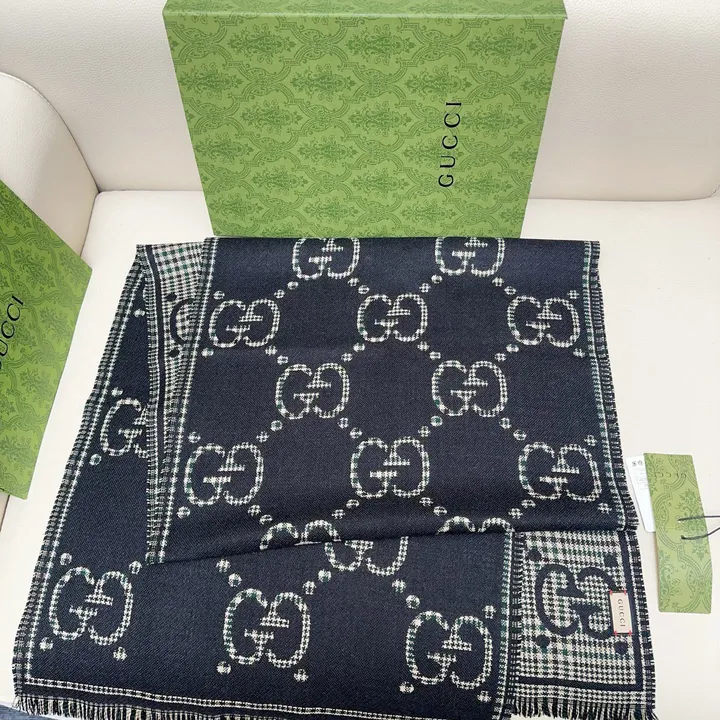 スーパーコピー グッチ マフラー