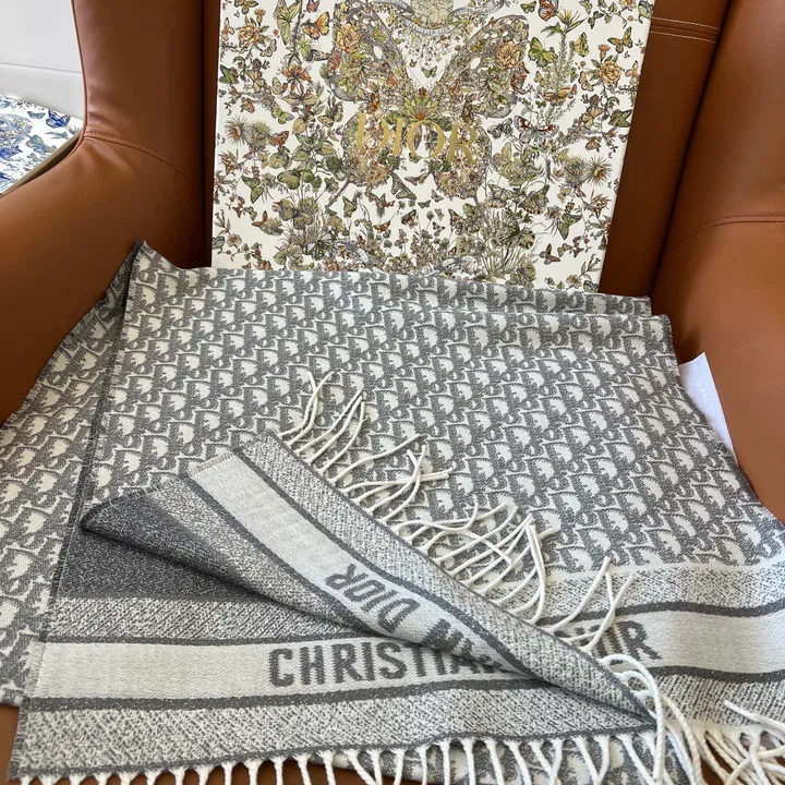 スーパーコピー ディオール マフラー