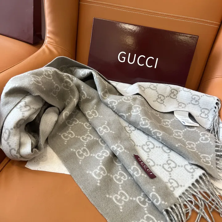 スーパーコピー グッチ マフラー