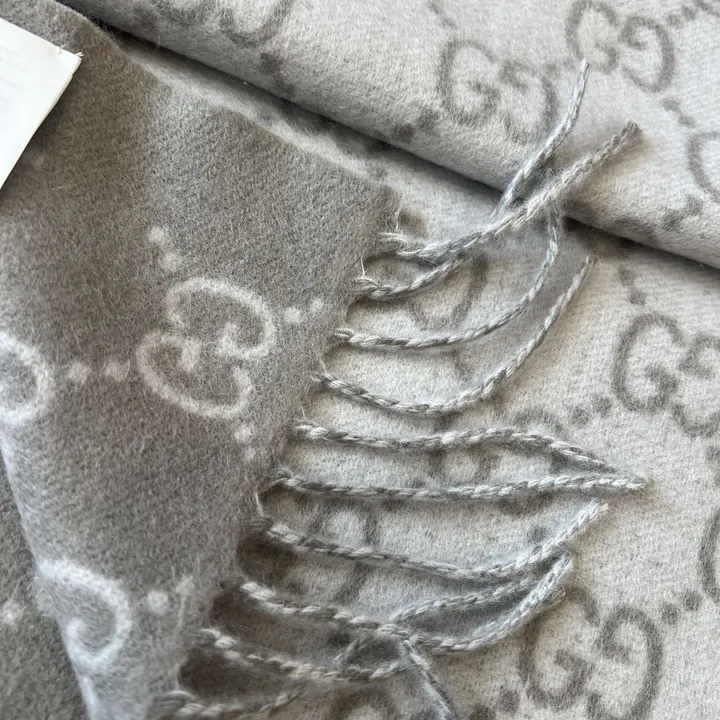 スーパーコピー グッチ マフラー