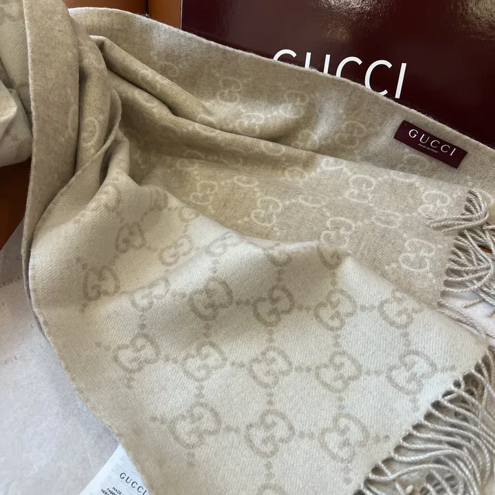 スーパーコピー グッチ マフラー