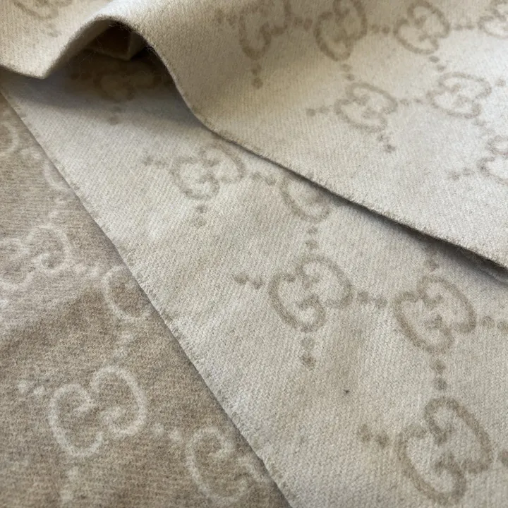 スーパーコピー グッチ マフラー