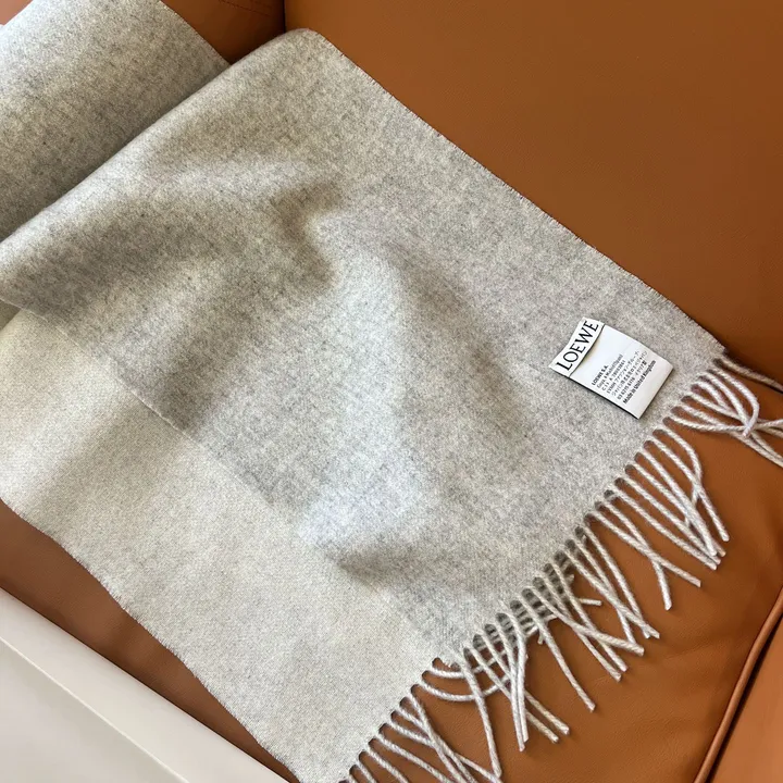 スーパーコピー ロエベ マフラー