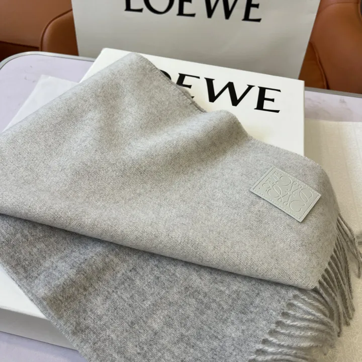 スーパーコピー ロエベ マフラー