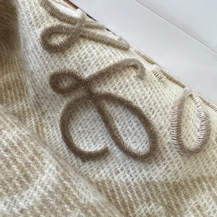 スーパーコピー ロエベ マフラー