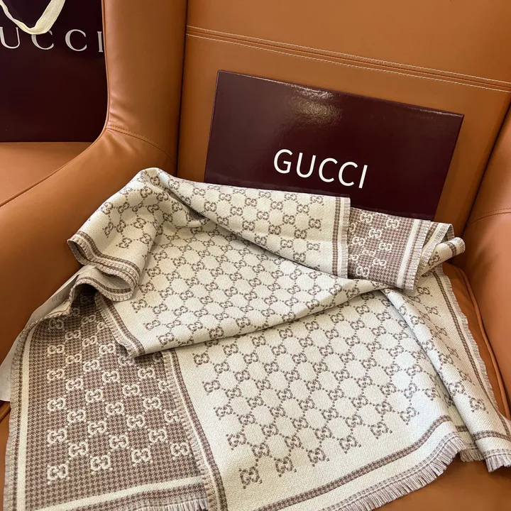 スーパーコピー グッチ マフラー