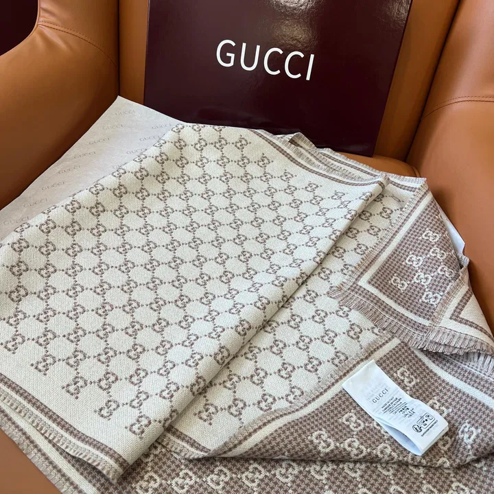 スーパーコピー グッチ マフラー