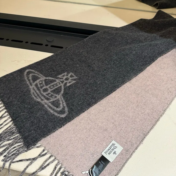 スーパーコピー ヴィヴィアン・ウエストウッド マフラー