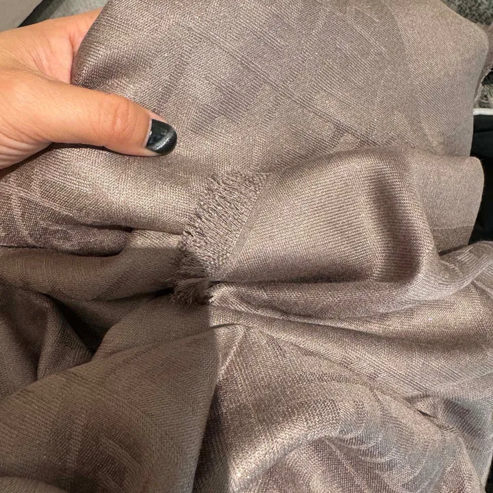 スーパーコピー フェンディ マフラー