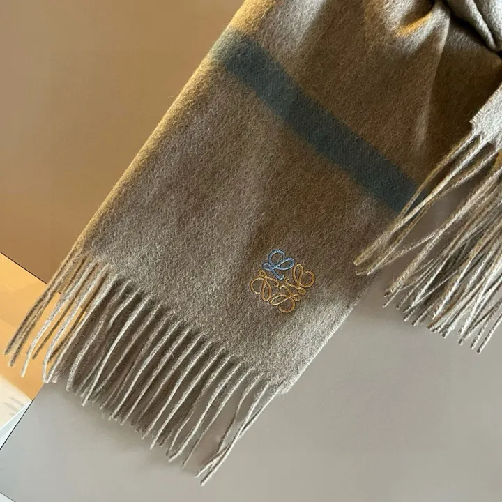 スーパーコピー ロエベ マフラー