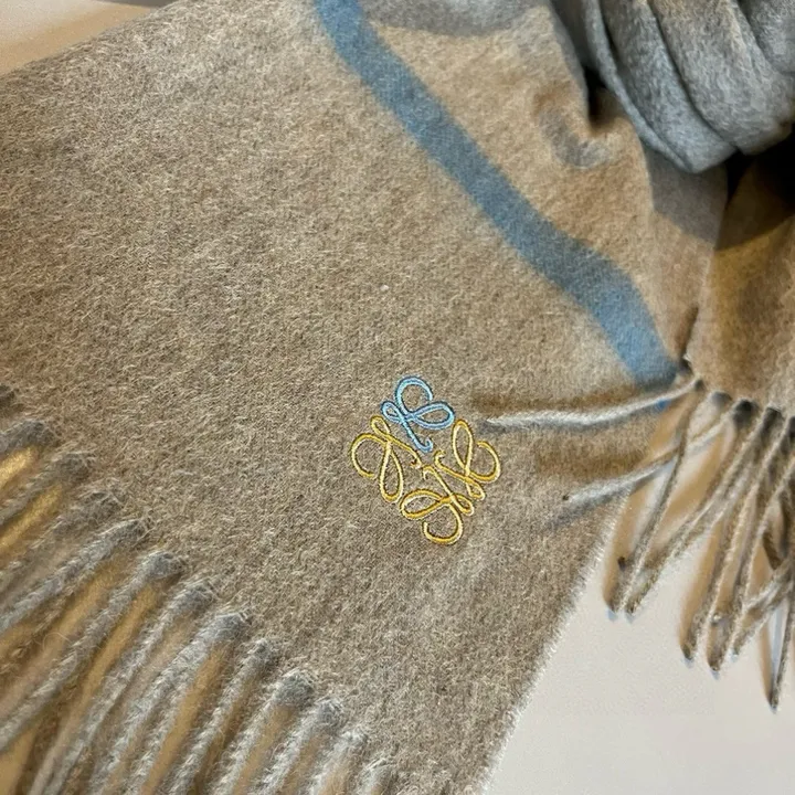 スーパーコピー ロエベ マフラー