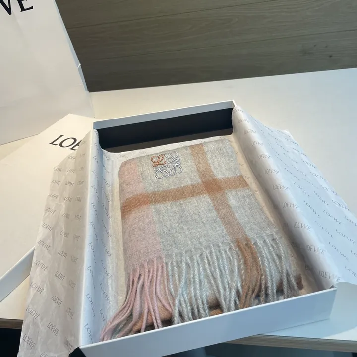 スーパーコピー ロエベ マフラー