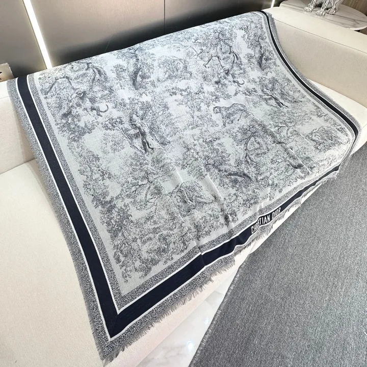 スーパーコピー ディオール マフラー