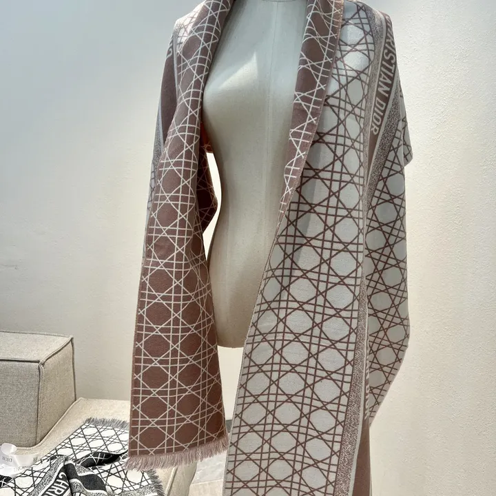 スーパーコピー ディオール マフラー