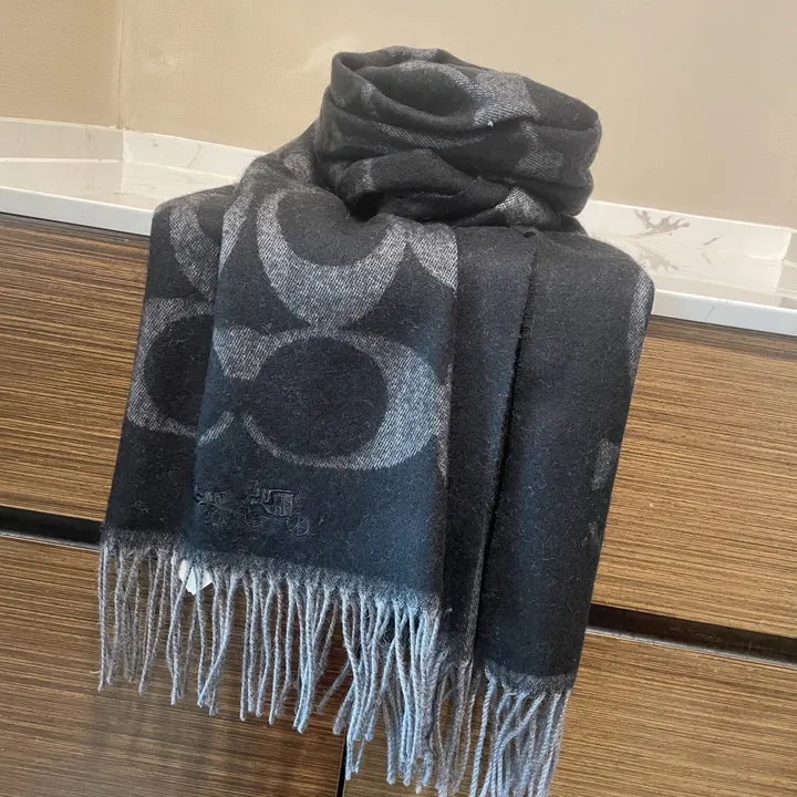 スーパーコピー コーチ マフラー