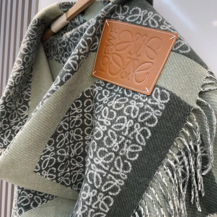 スーパーコピー ロエベ マフラー