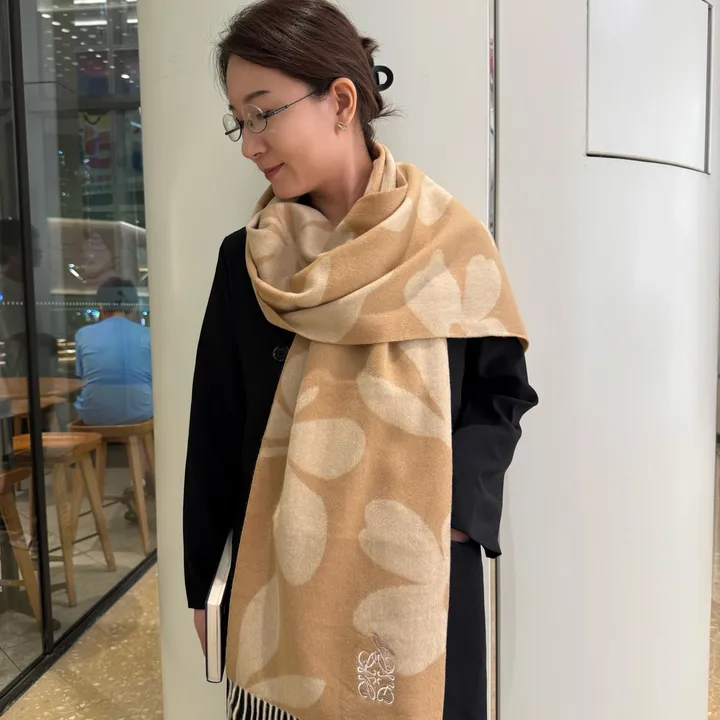 スーパーコピー ロエベ マフラー