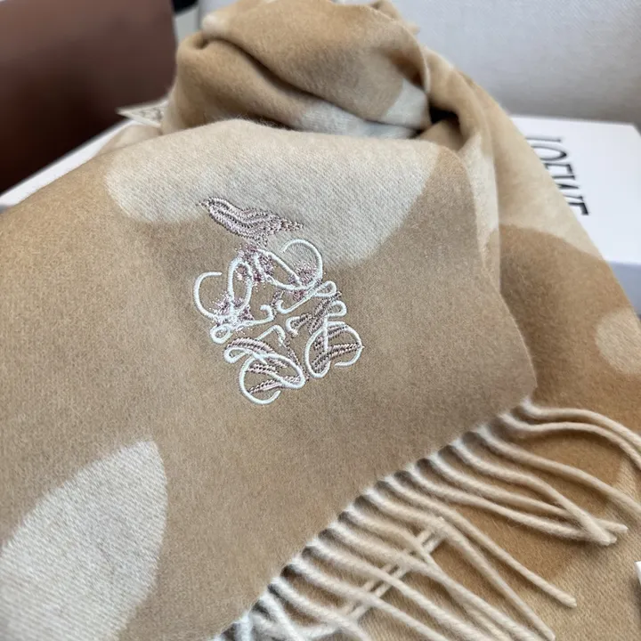 スーパーコピー ロエベ マフラー