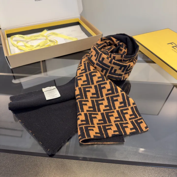 スーパーコピー フェンディ マフラー