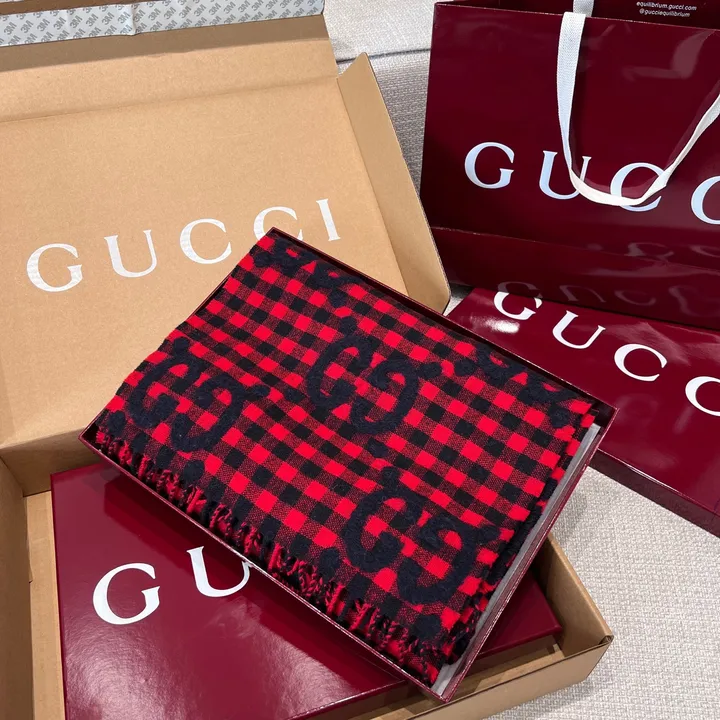 スーパーコピー グッチ マフラー