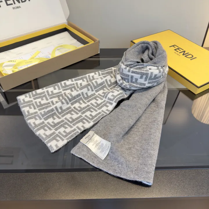 スーパーコピー フェンディ マフラー