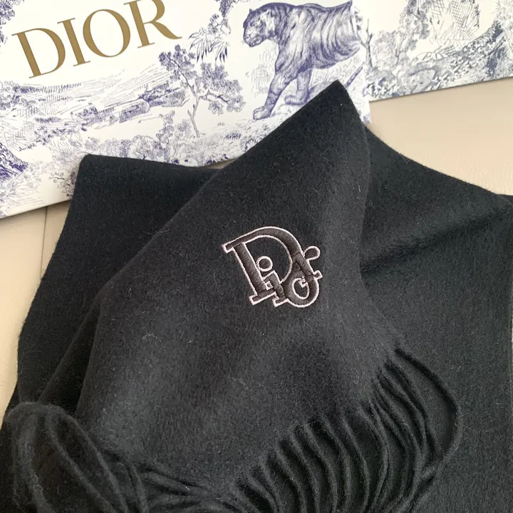 スーパーコピー ディオール マフラー