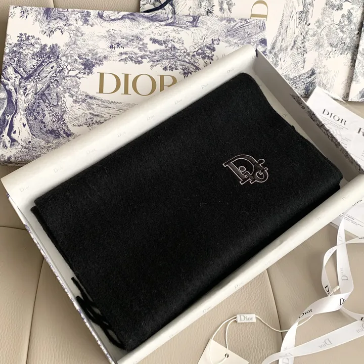 スーパーコピー ディオール マフラー