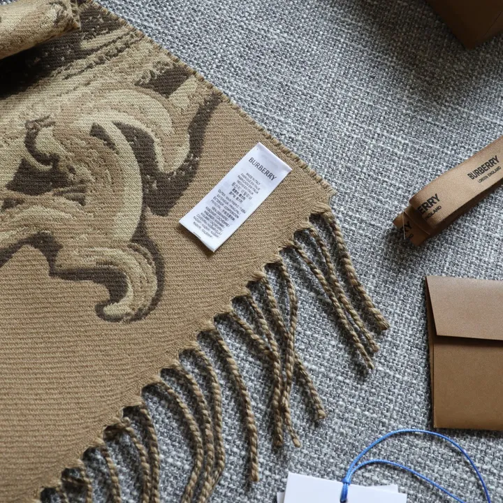 スーパーコピー バーバリー ス マフラー