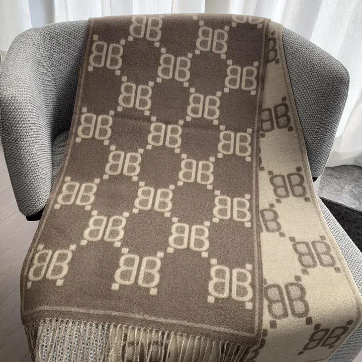 スーパーコピー セリーヌ マフラー