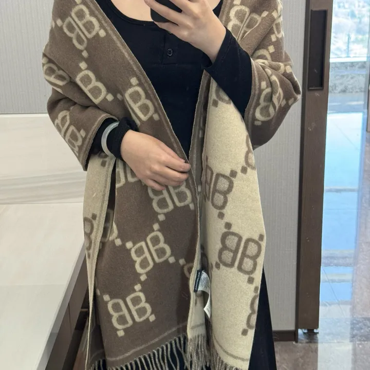 スーパーコピー セリーヌ マフラー