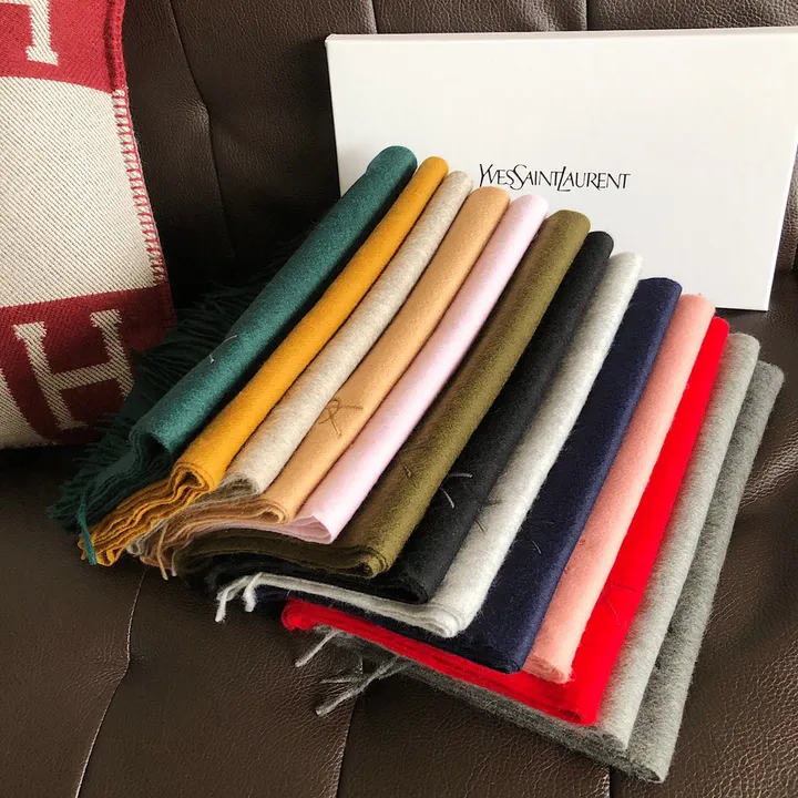 スーパーコピー バレンシアガ マフラー