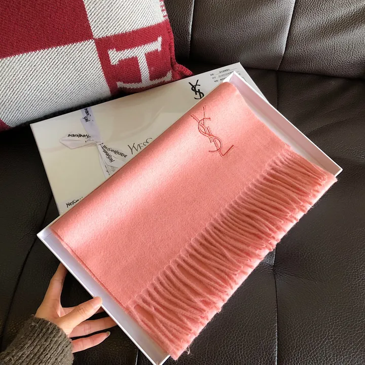 スーパーコピー バレンシアガ マフラー