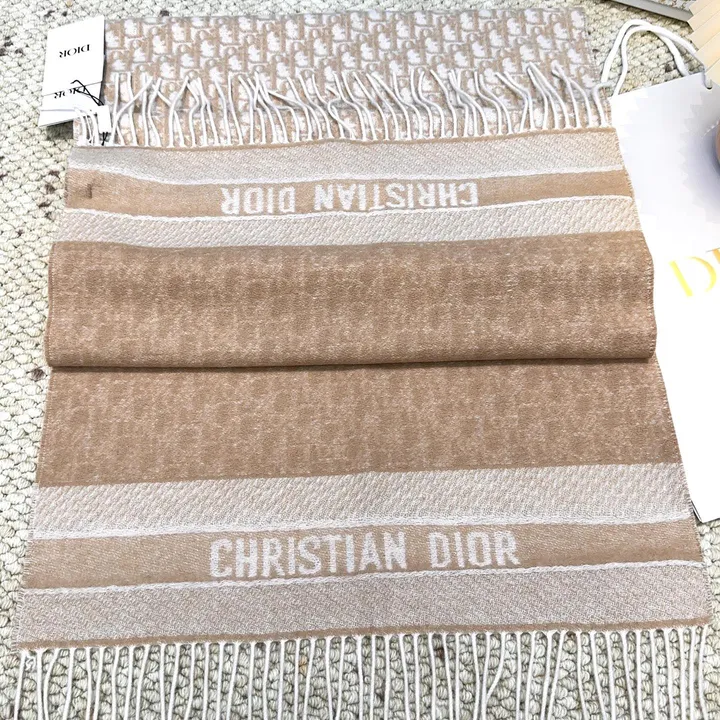 スーパーコピー ディオール マフラー