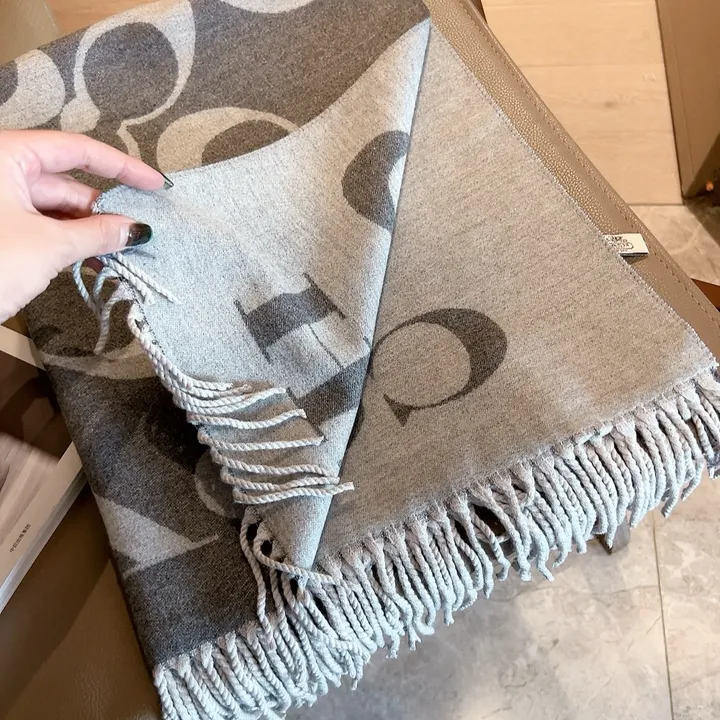 スーパーコピー コーチ マフラー