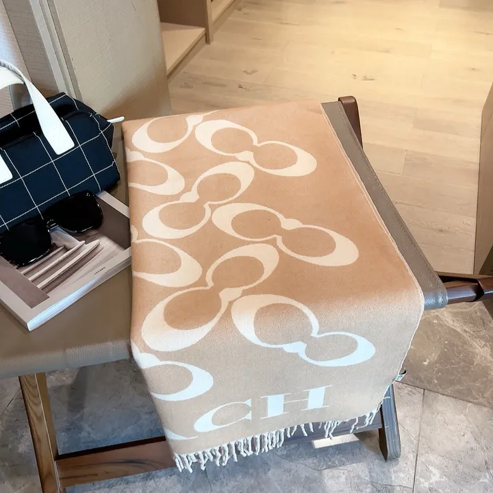 スーパーコピー コーチ マフラー