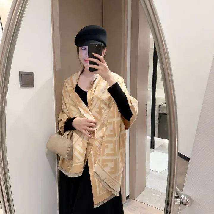 スーパーコピー フェンディ マフラー