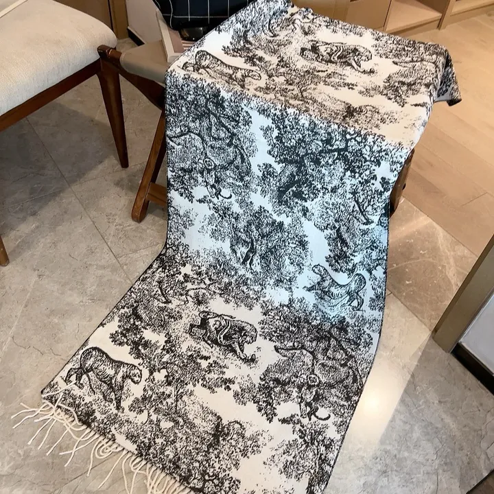 スーパーコピー ディオール マフラー