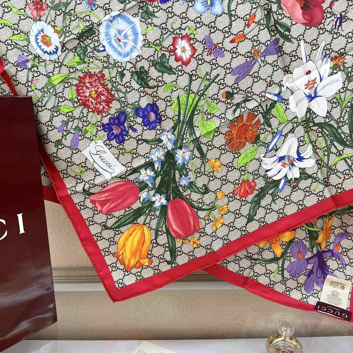 スーパーコピー グッチ マフラー