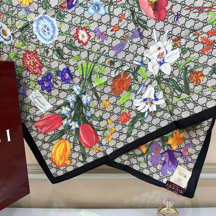 スーパーコピー グッチ マフラー